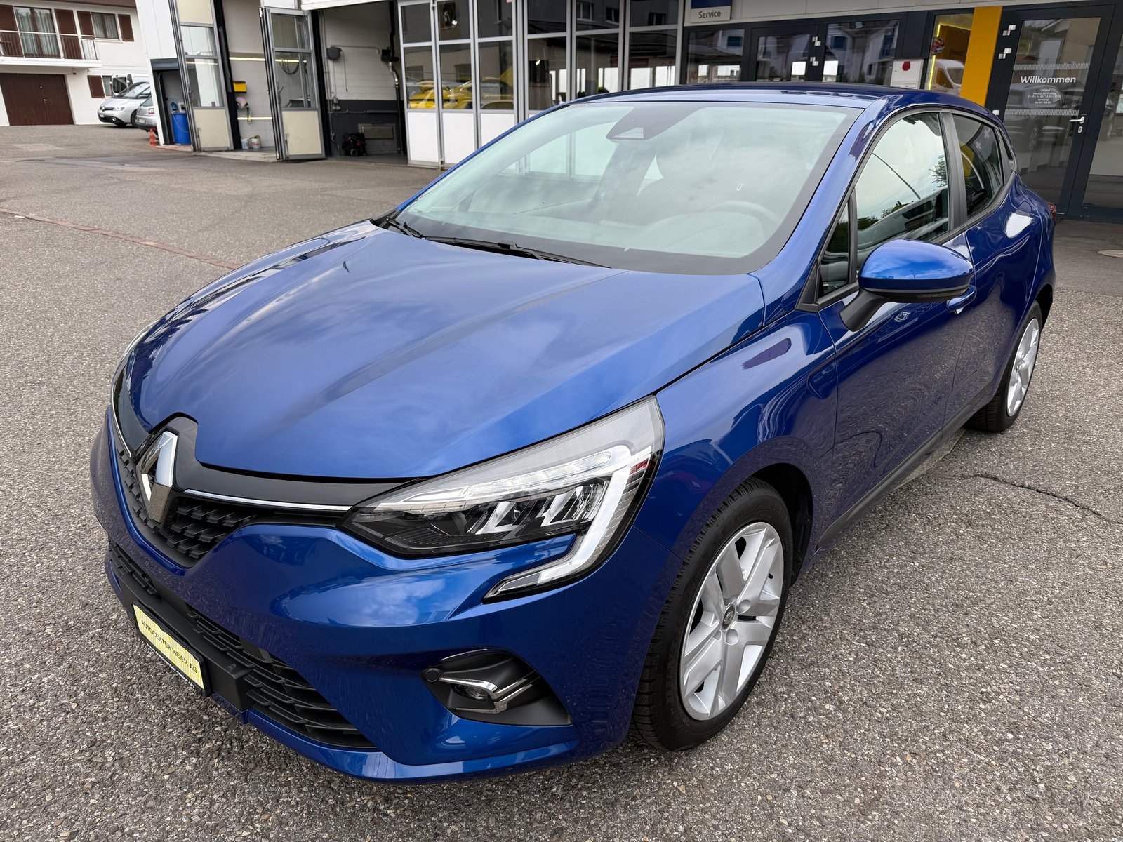 RENAULT Clio 1.0 Zen, Essence, Occasion / Utilisé, Manuelle - 2