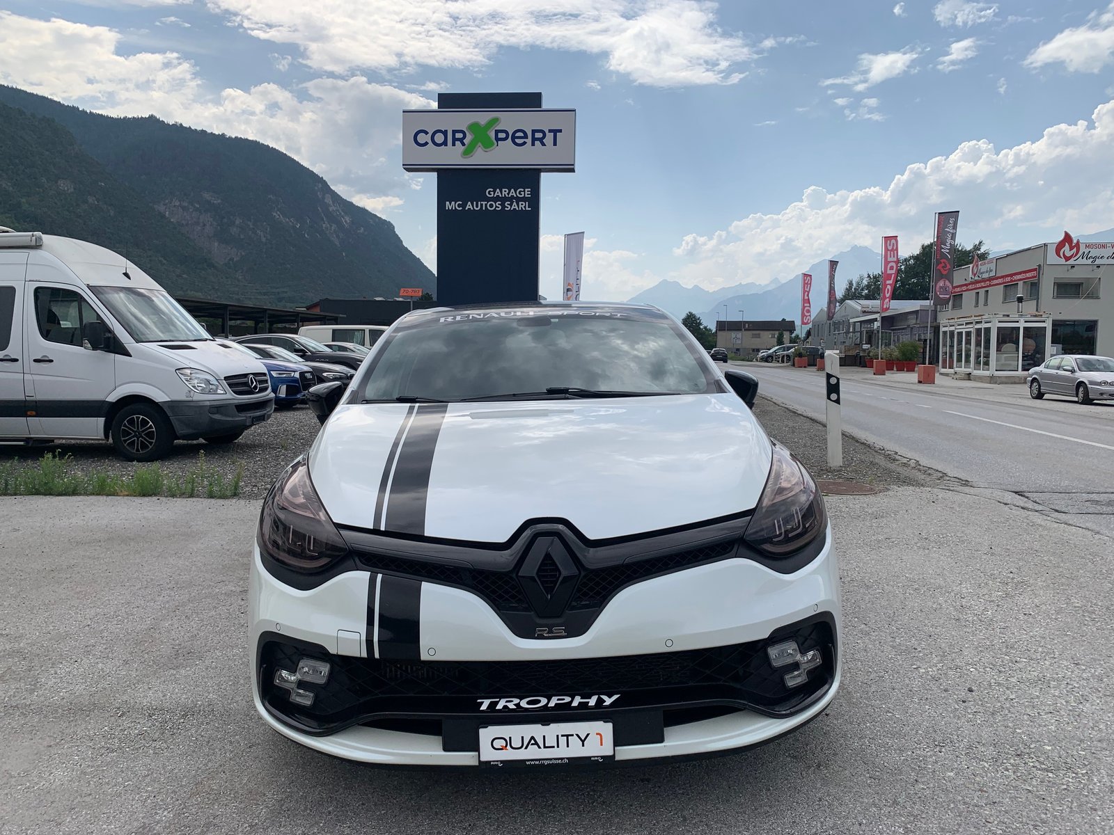 RENAULT Clio 1.6 T RS 220 Trophy EDC