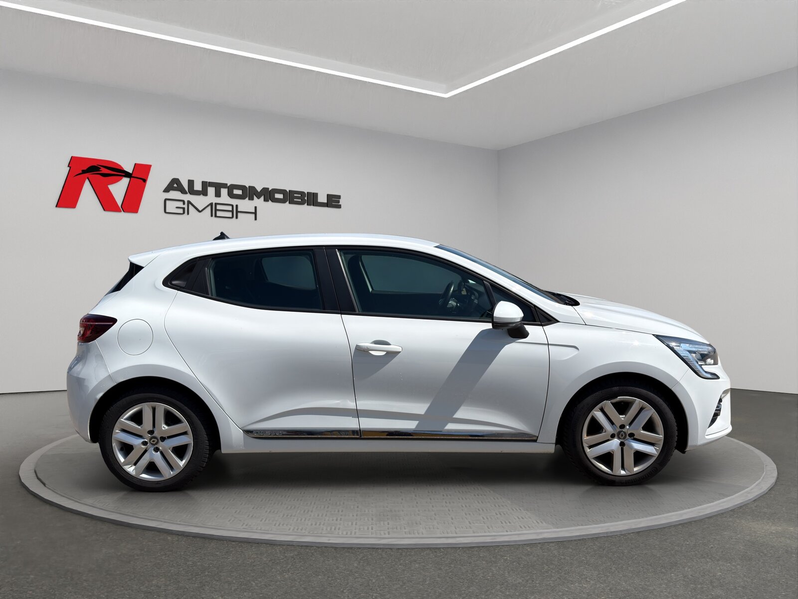 RENAULT Clio 1.0 Business, Benzin, Occasion / Gebraucht, Handschaltung - 6