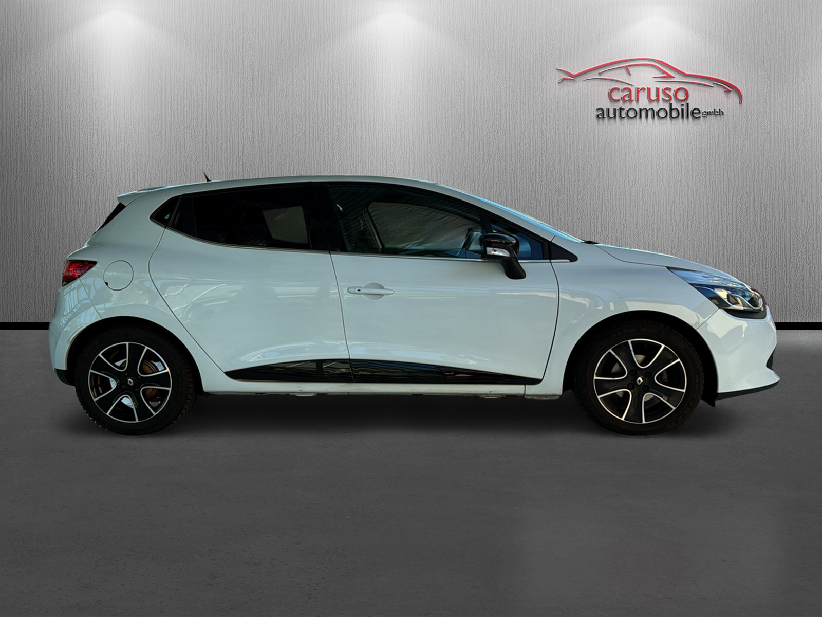 RENAULT Clio 0.9 12V Swiss Edition*Panoramadach*, Petrol, Second hand / Used, Manual - 3