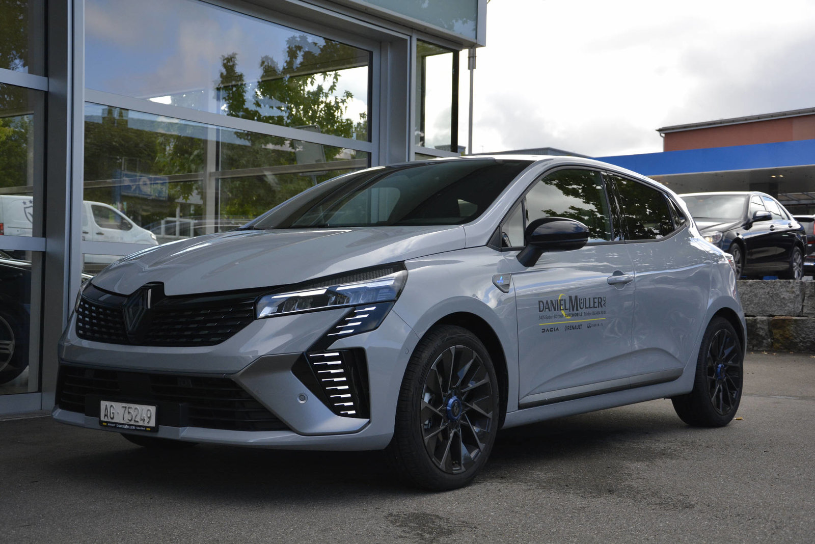 RENAULT CLIO esprit Alpine full hybrid E-Tech 145