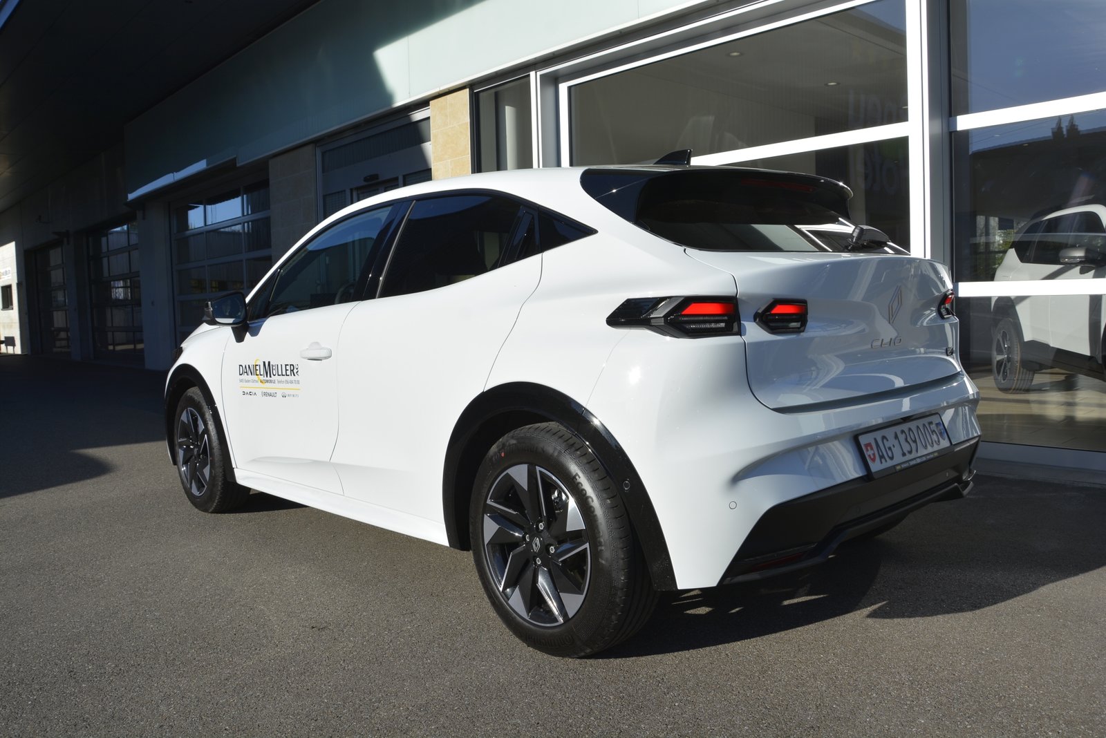 RENAULT CLIO techno full hybrid E-Tech 160, Full-Hybrid Petrol/Electric, Ex-demonstrator, Automatic - 4