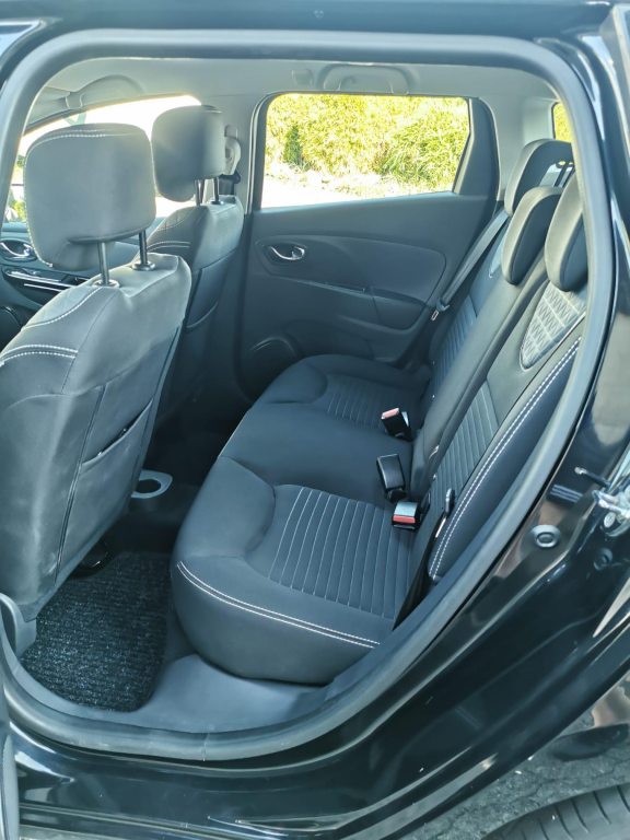 RENAULT CLIO 1.2 TCe 120 Swiss Edition, Petrol, Second hand / Used, Automatic - 3