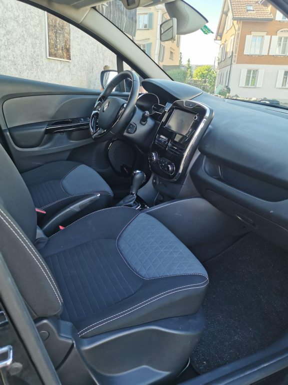 RENAULT CLIO 1.2 TCe 120 Swiss Edition, Petrol, Second hand / Used, Automatic - 7