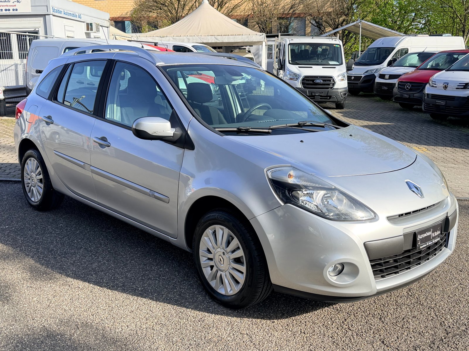 RENAULT Clio Grandtour 1.6 16V Dynamique Automatic