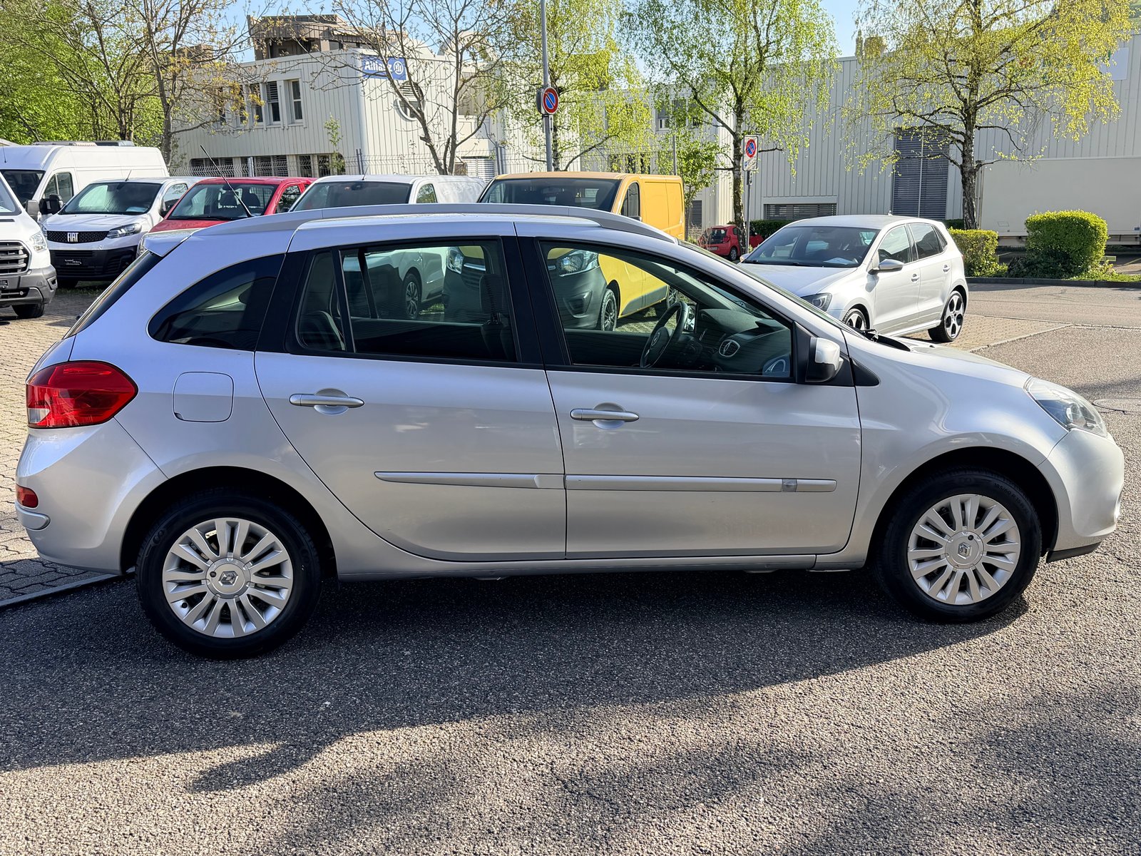 RENAULT Clio Grandtour 1.6 16V Dynamique Automatic, Essence, Occasion / Utilisé, Automatique - 2