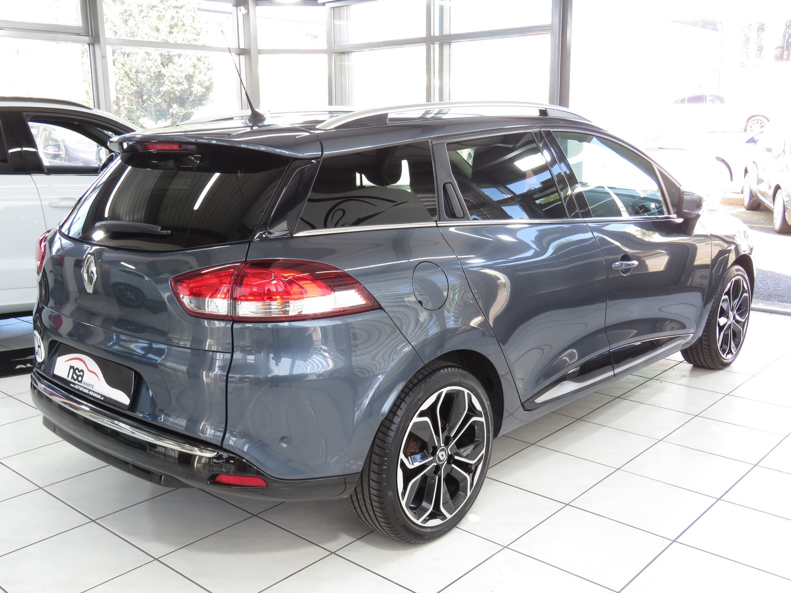 RENAULT Clio Grandtour 1.2 16V T Intens EDC, Essence, Occasion / Utilisé, Automatique - 4