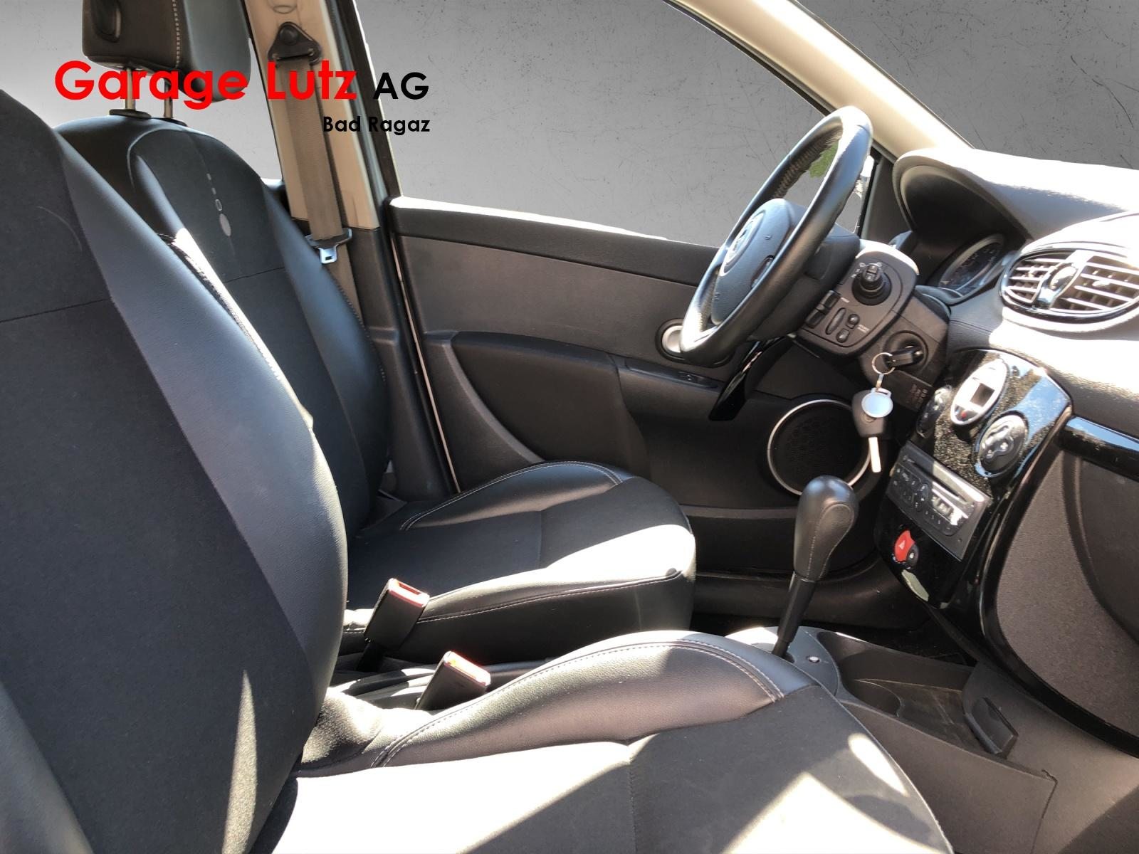 RENAULT Clio Grandtour 1.6 16V 20th Edition, Petrol, Second hand / Used, Automatic - 6