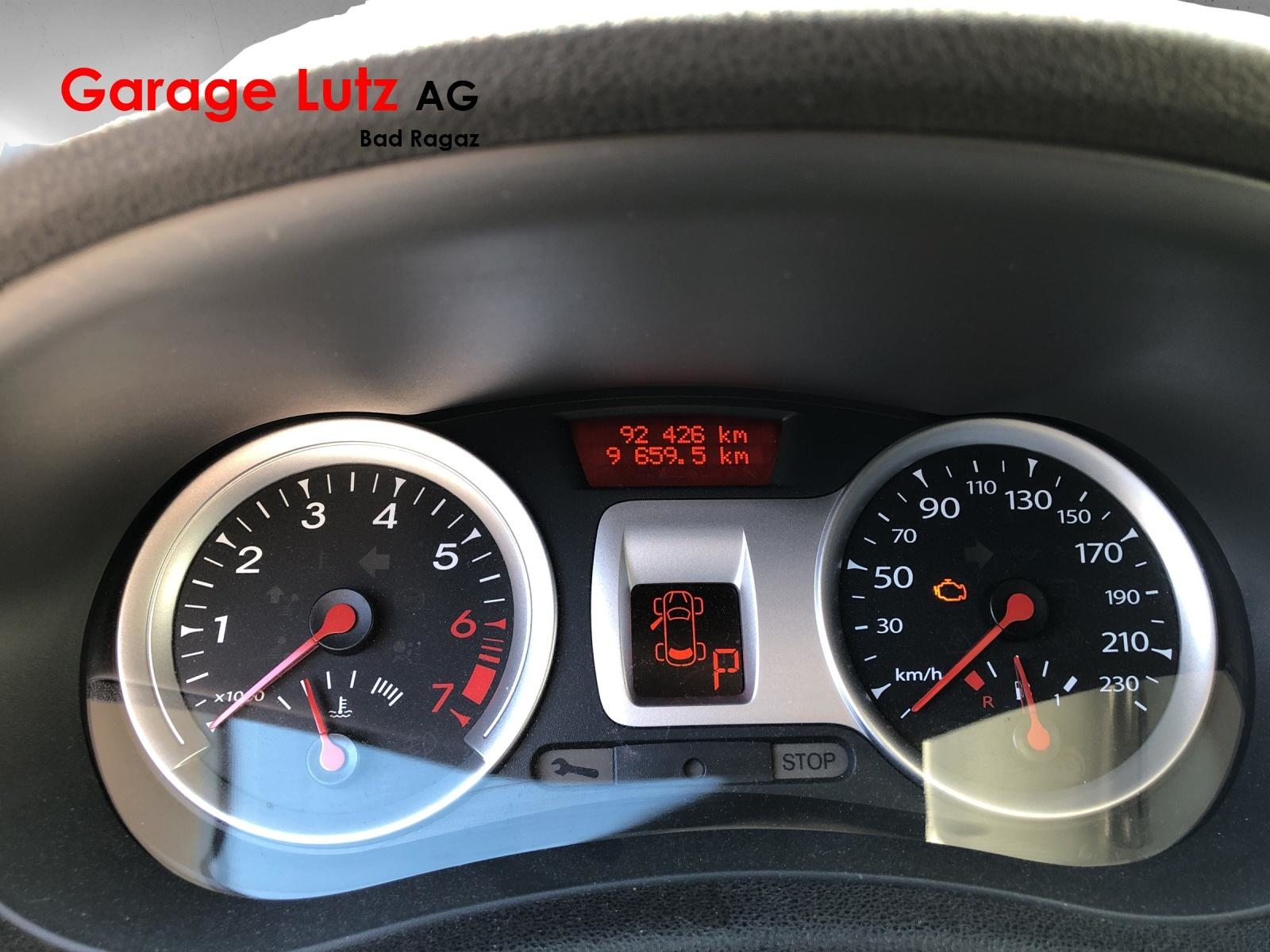 RENAULT Clio Grandtour 1.6 16V 20th Edition, Petrol, Second hand / Used, Automatic - 7