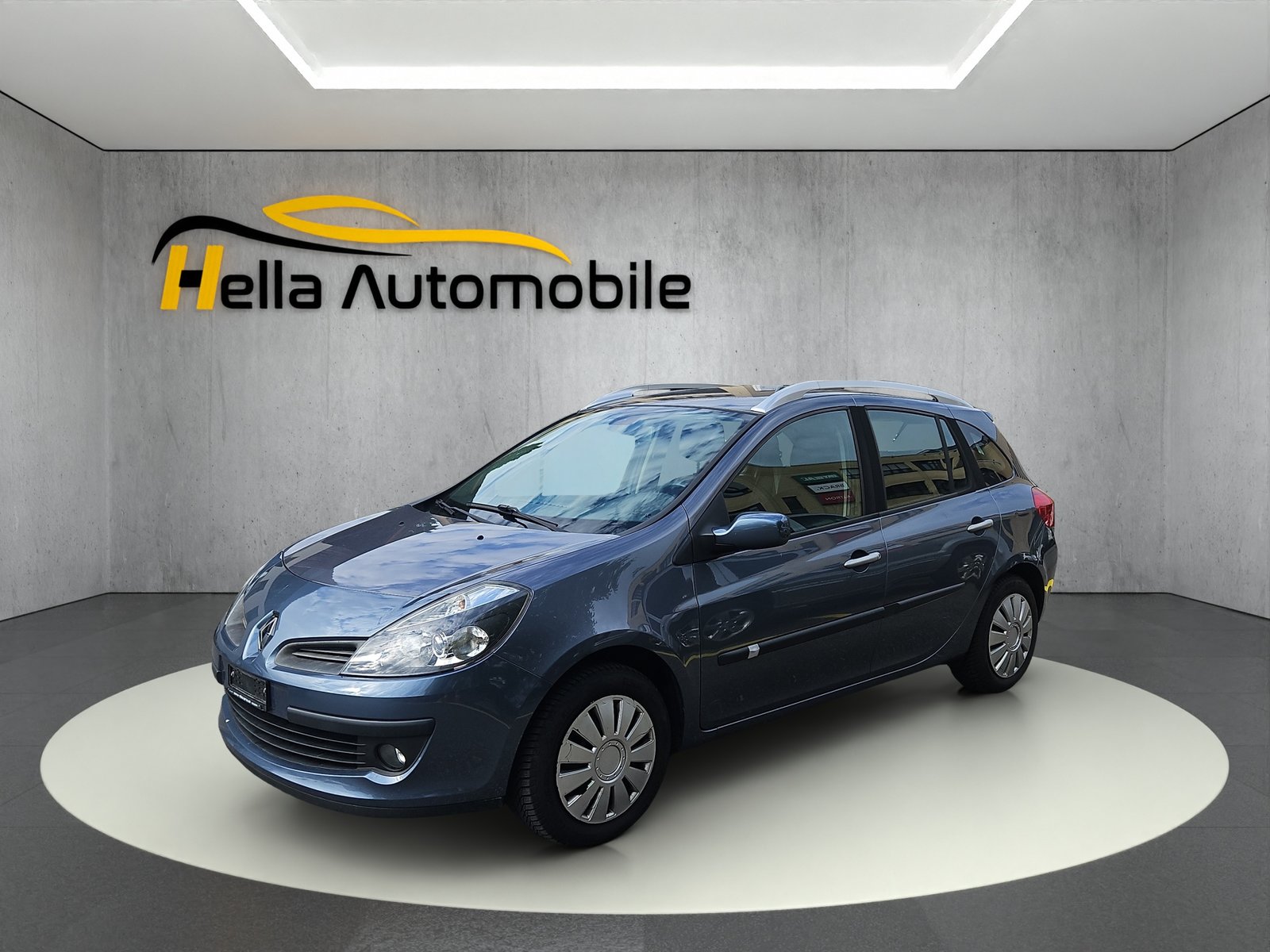 RENAULT Clio Grandtour 1.6 16V Dynamique Automatic