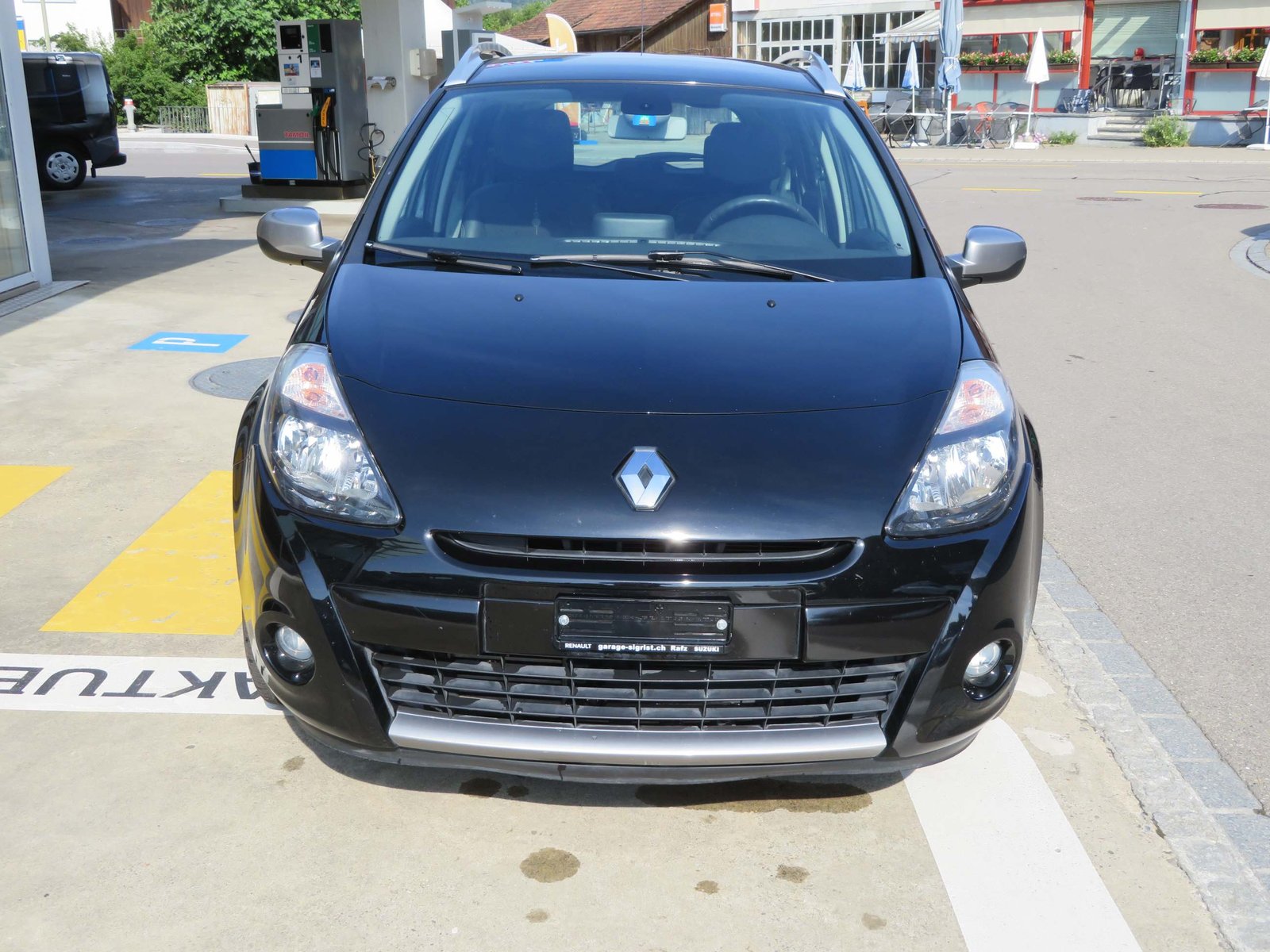 RENAULT Clio Grandtour 1.2 TCe 100 Night&Day, Petrol, Second hand / Used, Manual - 3