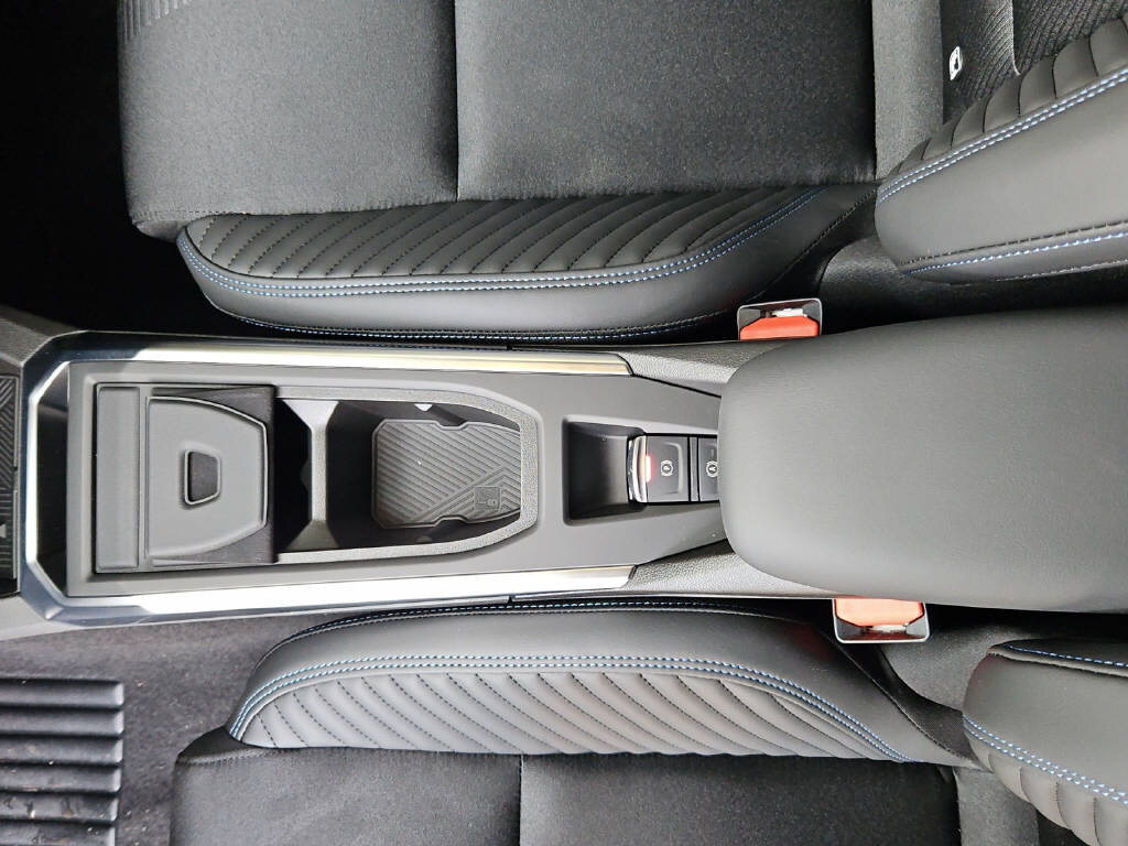 RENAULT Clio 1.8 E-Tech esprit Alpine, Voll-Hybrid Benzin/Elektro, Neues Fahrzeug mit Tageszulassung, Automatik - 7