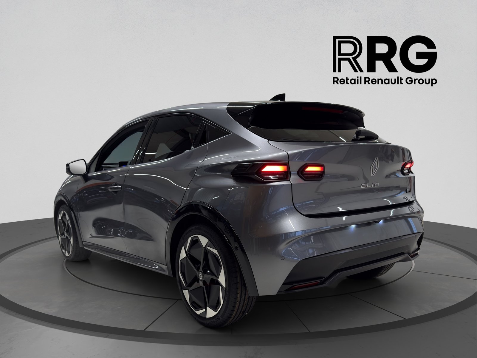 RENAULT Clio 1.8 E-Tech Techno, Essence, Voiture nouvelle - 5