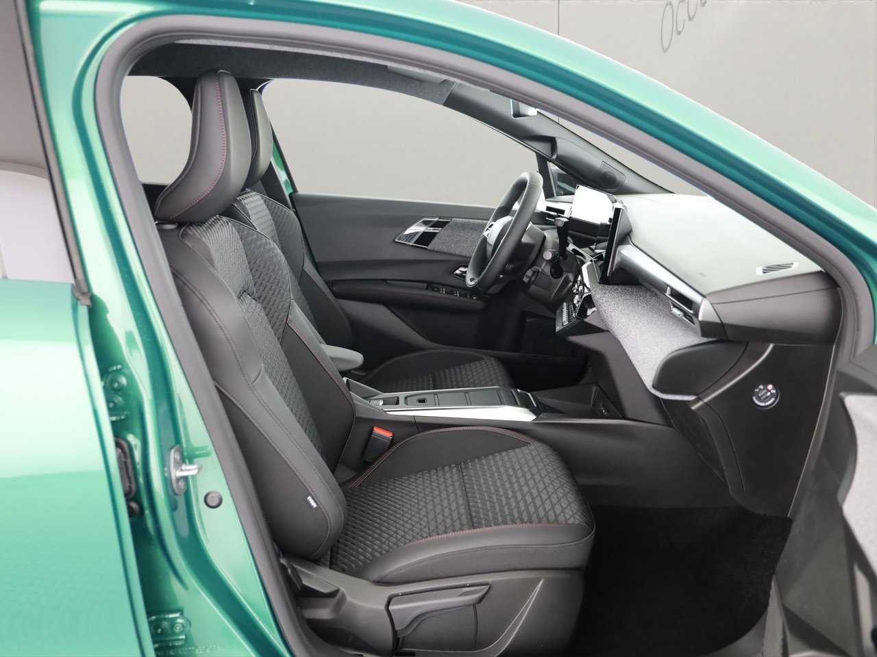 RENAULT Clio 1.8 E-Tech techno, Full-Hybrid Petrol/Electric, New car, Automatic - 7