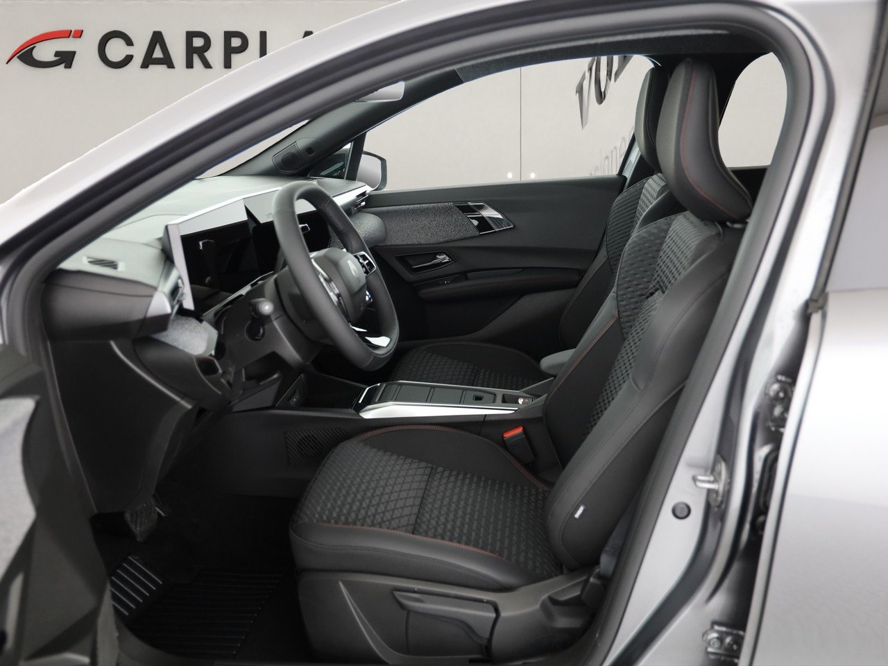 RENAULT Clio 1.8 E-Tech techno, Full-Hybrid Petrol/Electric, New car, Automatic - 6