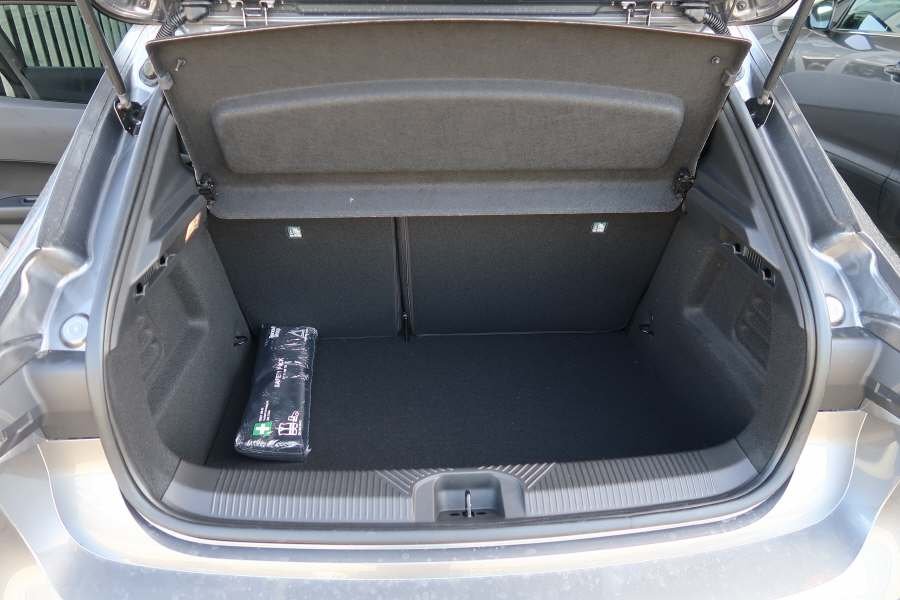 RENAULT Clio 1.8 E-Tech techno, Full-Hybrid Petrol/Electric, New car, Automatic - 7