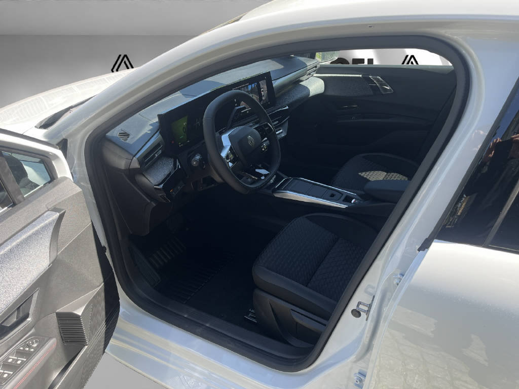 RENAULT Clio 1.8 E-Tech techno, Voll-Hybrid Benzin/Elektro, Neuwagen, Automatik - 4