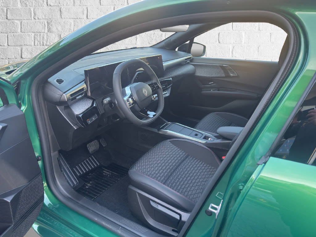 RENAULT Clio 1.8 E-Tech techno, Hybride Intégral Essence/Électricité, Voiture nouvelle, Automatique - 6