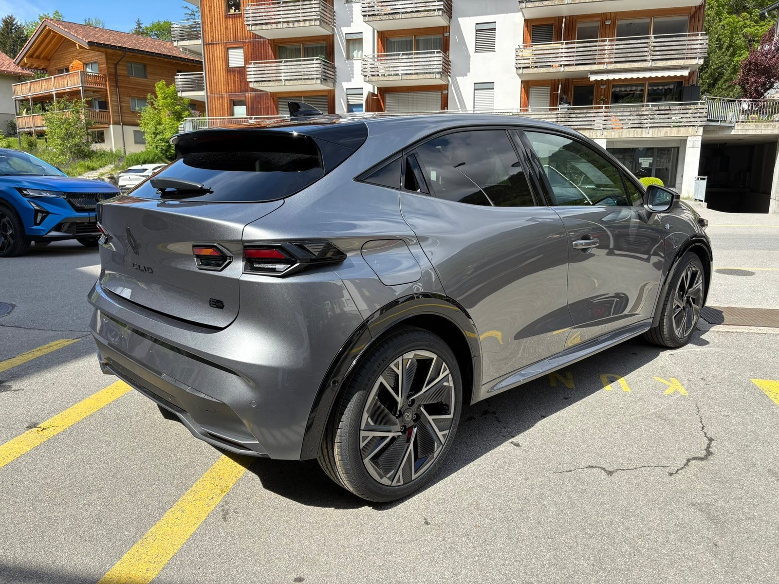 RENAULT Clio 1.8 E-Tech Esprit Alpine, Hybride Integrale Benzina/Elettrica, Auto nuove, Automatico - 5