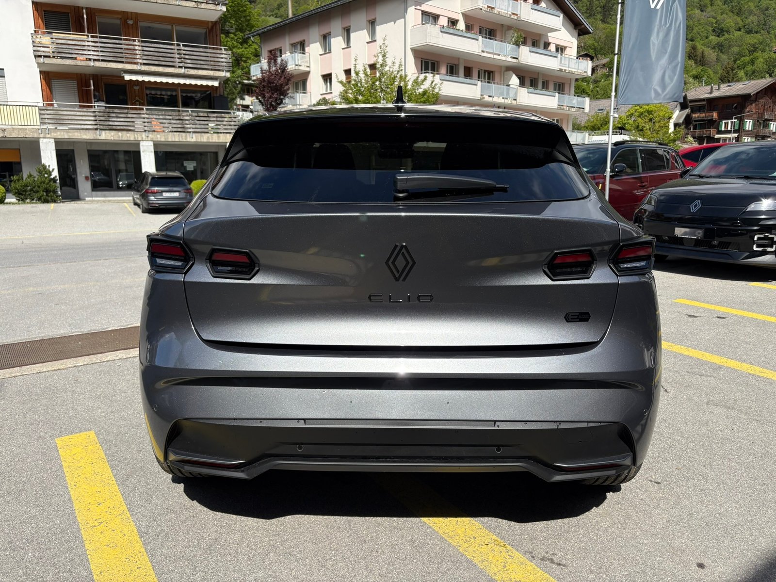 RENAULT Clio 1.8 E-Tech Esprit Alpine, Hybride Integrale Benzina/Elettrica, Auto nuove, Automatico - 6