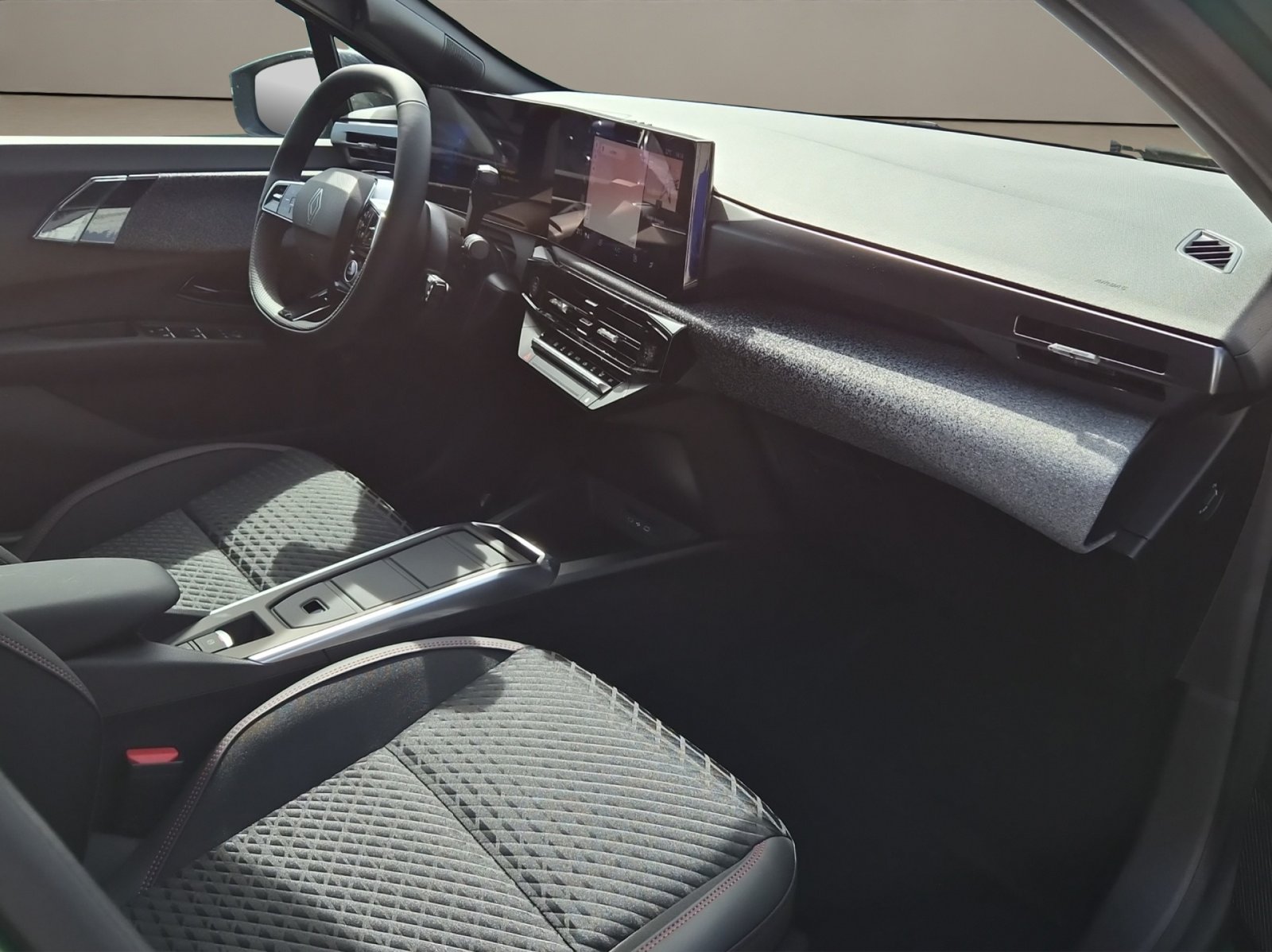 RENAULT CLIO E-TECH FULL HYBRID techno 160, Full-Hybrid Petrol/Electric, New car, Automatic - 7