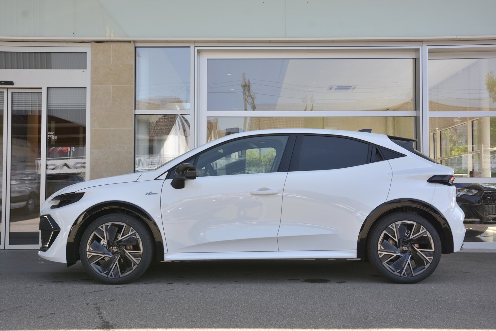 RENAULT CLIO esprit Alpine full hybrid E-Tech 160, Hybride Integrale Benzina/Elettrica, Auto nuove, Automatico - 3