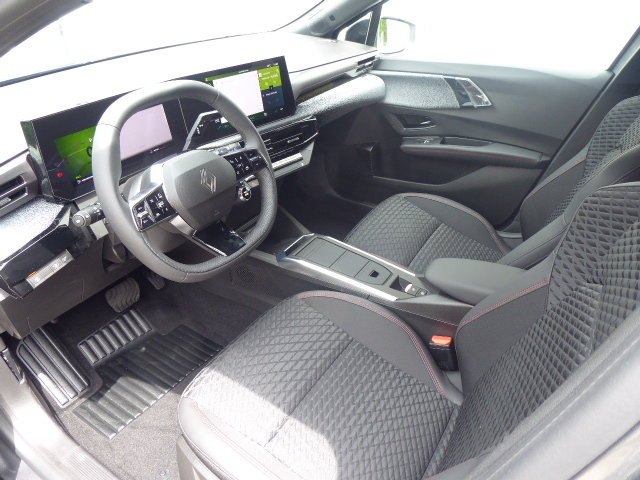 RENAULT Clio 1.2 TCe techno EDC, Petrol, New car, Automatic - 5