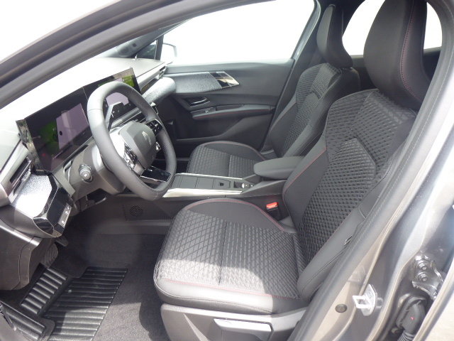 RENAULT Clio 1.2 TCe techno EDC, Petrol, New car, Automatic - 6