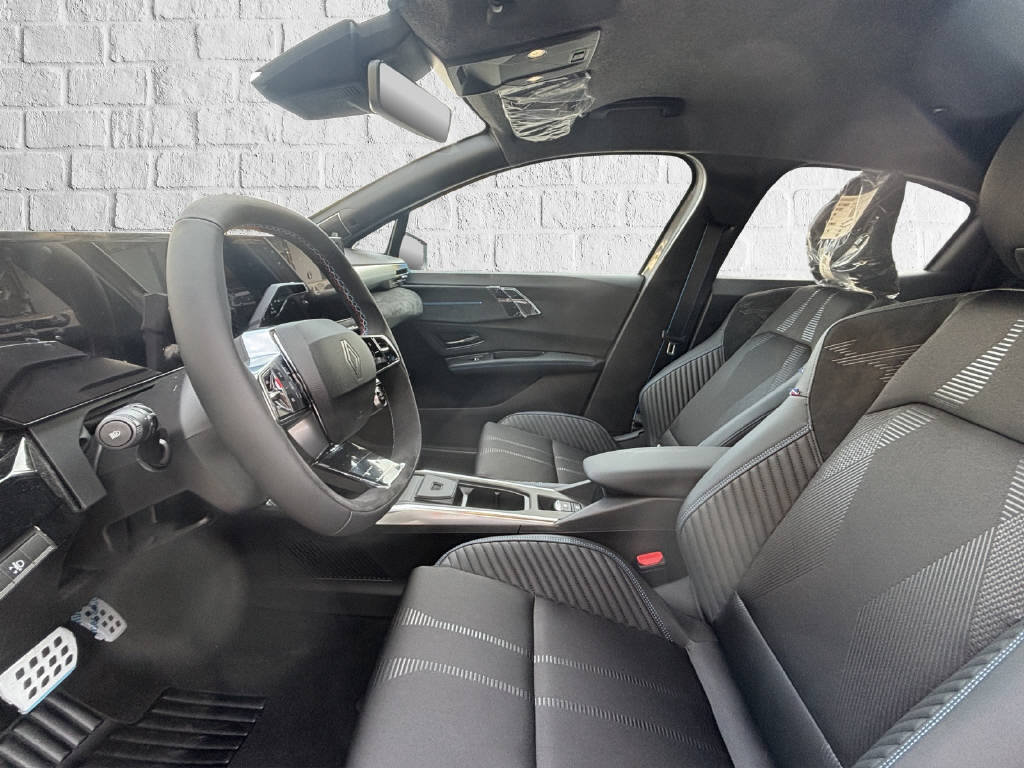 RENAULT Clio 1.8 E-Tech esprit Alpine, Voll-Hybrid Benzin/Elektro, Neuwagen, Automatik - 6