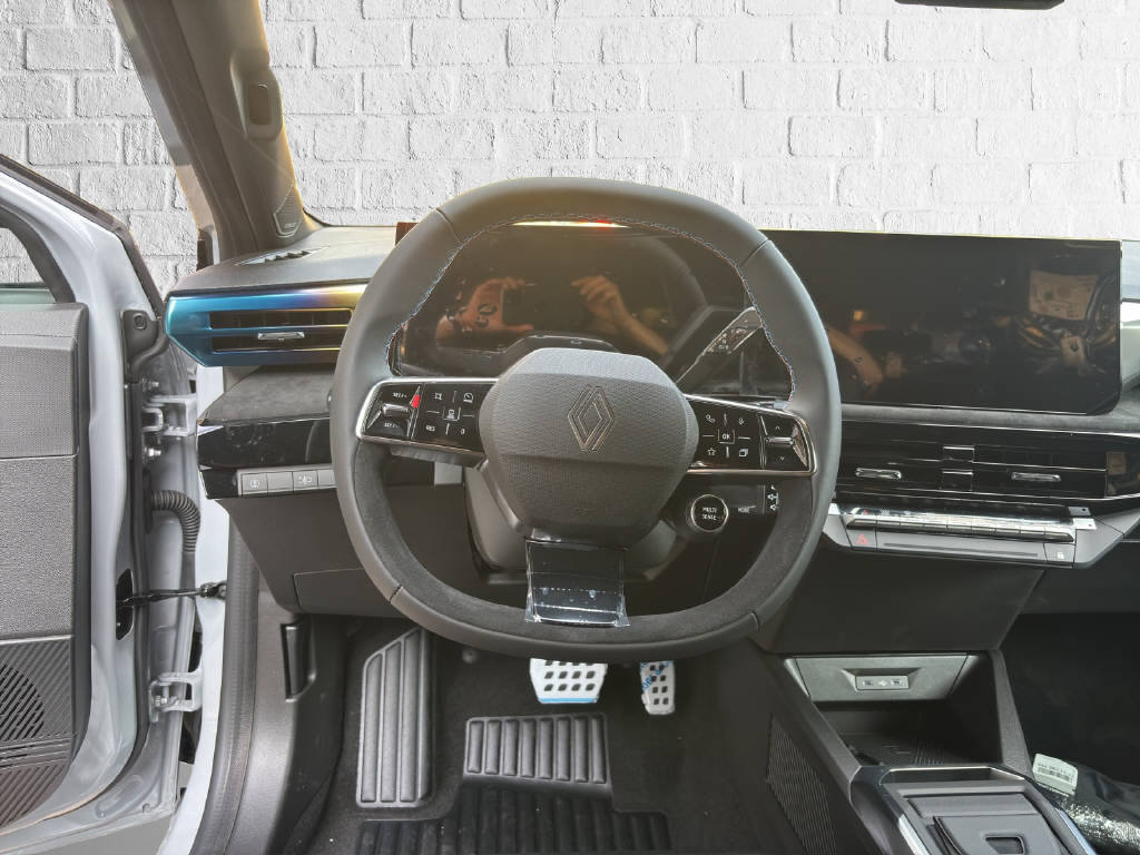 RENAULT Clio 1.8 E-Tech esprit Alpine, Voll-Hybrid Benzin/Elektro, Neuwagen, Automatik - 7