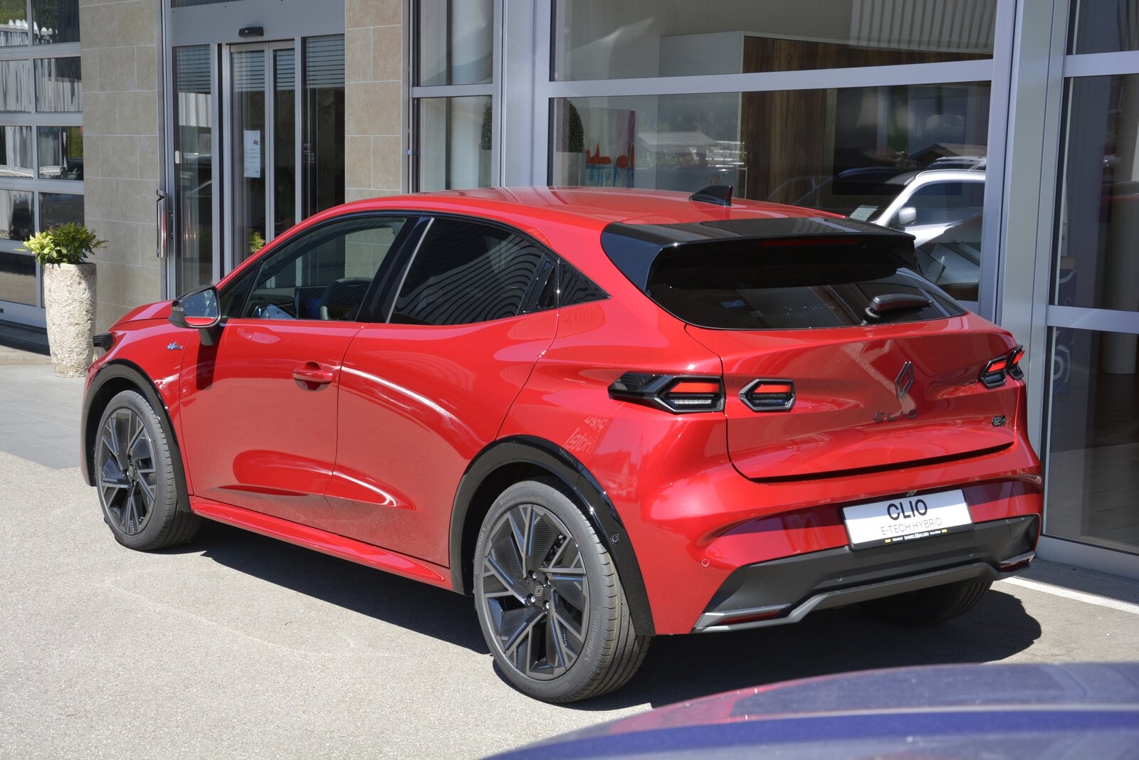 RENAULT CLIO esprit Alpine full hybrid E-Tech 160, Full-Hybrid Petrol/Electric, New car, Automatic - 4
