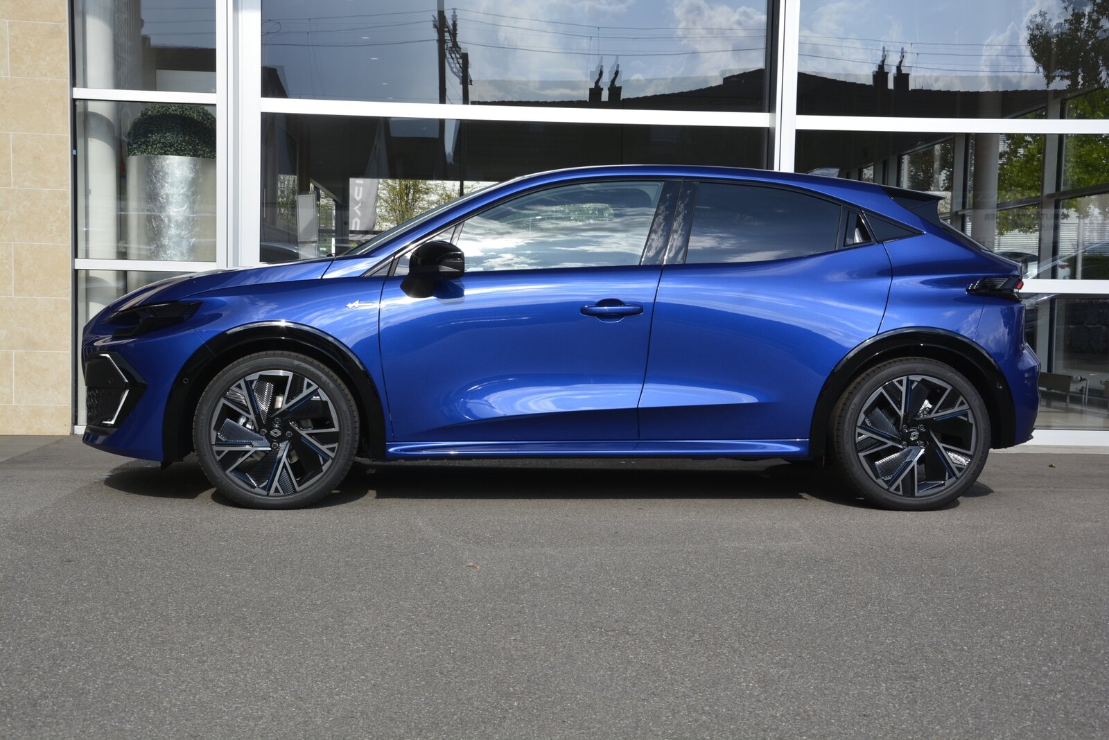 RENAULT CLIO esprit Alpine full hybrid E-Tech 160, Hybride Integrale Benzina/Elettrica, Auto nuove, Automatico - 3