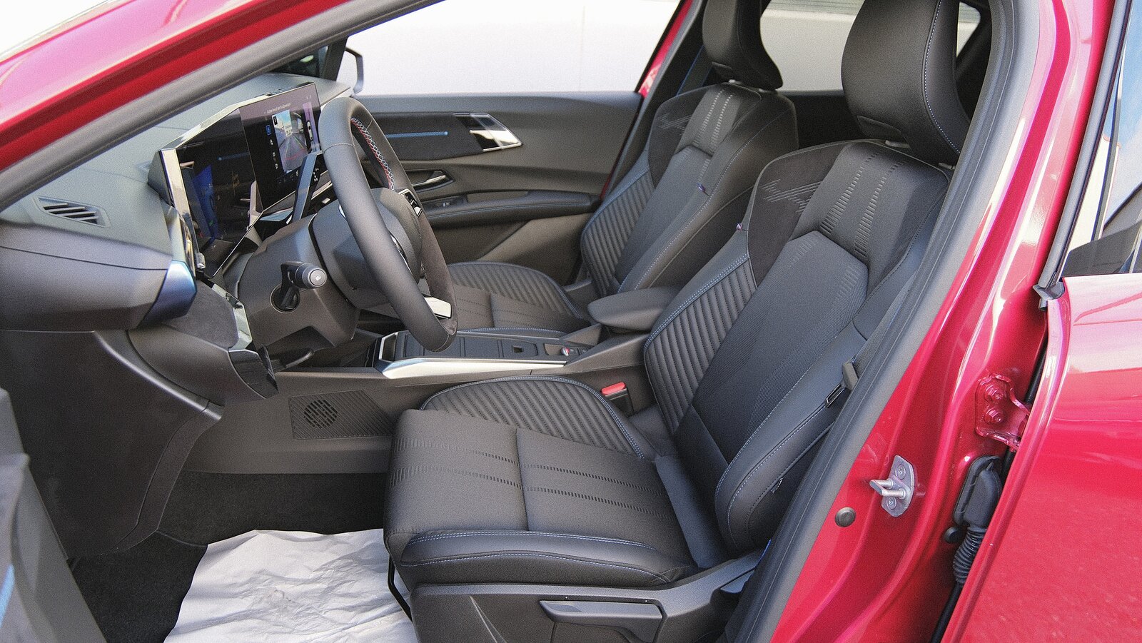 RENAULT Clio 1.8 E-Tech Esprit Alpine full Hybrid, Full-Hybrid Petrol/Electric, New car, Automatic - 4