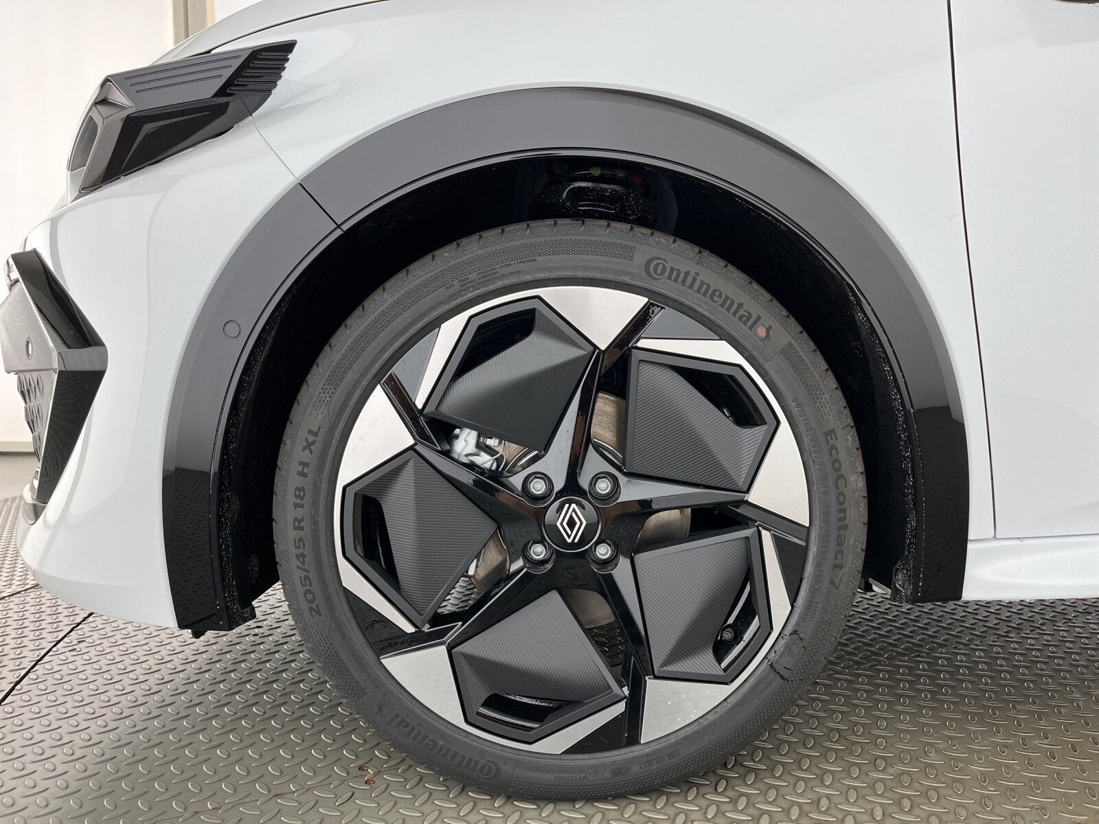 RENAULT Clio 1.8 E-Tech techno, Voll-Hybrid Benzin/Elektro, Neuwagen, Automatik - 6