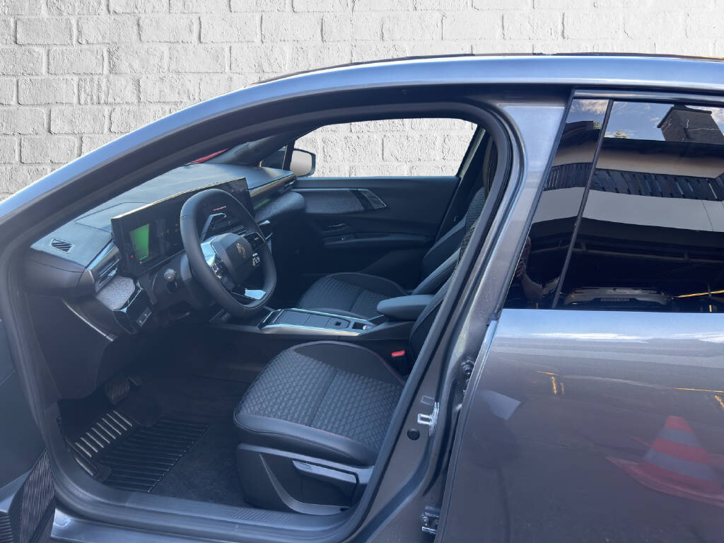 RENAULT Clio 1.8 E-Tech techno, Voll-Hybrid Benzin/Elektro, Neuwagen, Automatik - 6