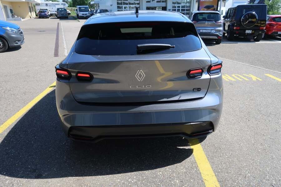 RENAULT Clio 1.8 E-Tech techno, Voll-Hybrid Benzin/Elektro, Neuwagen, Automatik - 4