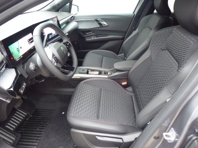 RENAULT Clio 1.2 TCe techno EDC, Petrol, New car, Automatic - 6