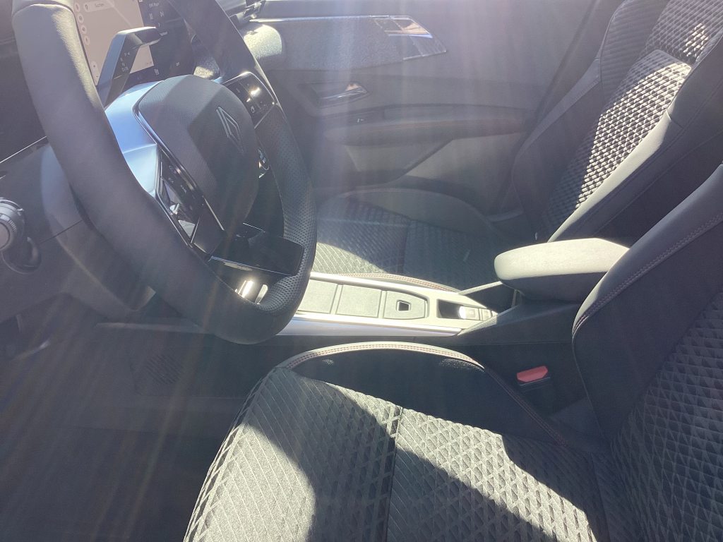 RENAULT CLIO 1.8 E-Tech techno, Hybride Intégral Essence/Électricité, Voiture nouvelle, Automatique - 7