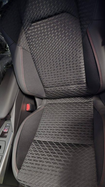 RENAULT CLIO 1.8 E-Tech techno, Hybride Intégral Essence/Électricité, Voiture nouvelle, Automatique - 6