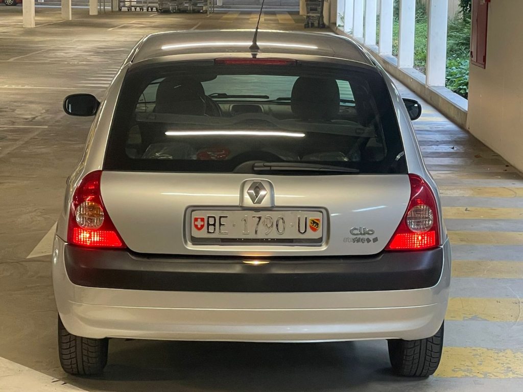 RENAULT CLIO 1.2 16V 75 Authentique, Benzina, Occasioni / Usate, Manuale - 6