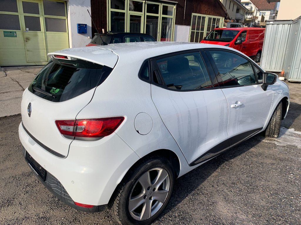 RENAULT CLIO 1.2 TCe 120 Swiss Edition, Essence, Occasion / Utilisé, Automatique - 5