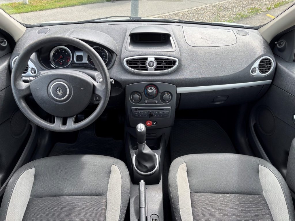 RENAULT CLIO 1.2 TCe 100 Expression, Petrol, Second hand / Used, Manual - 7