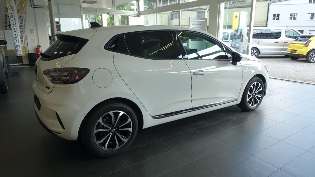 RENAULT CLIO 1.6 E-Tech techno, Full-Hybrid Petrol/Electric, Second hand / Used, Automatic - 4