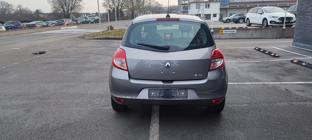 RENAULT CLIO 1.2 TCe 100 Dynamique, Benzin, Occasion / Gebraucht, Handschaltung - 6