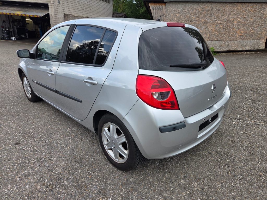 RENAULT CLIO 2.0 16V Exception, Petrol, Second hand / Used, Automatic - 6