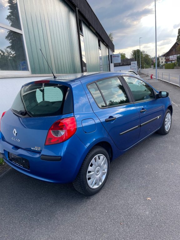 RENAULT CLIO 1.2 16V 75 Expression, Essence, Occasion / Utilisé, Manuelle - 2