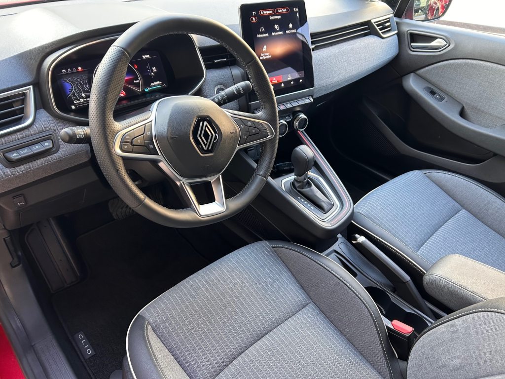 RENAULT CLIO 1.6 E-Tech techno, Hybride Intégral Essence/Électricité, Occasion / Utilisé, Automatique - 4