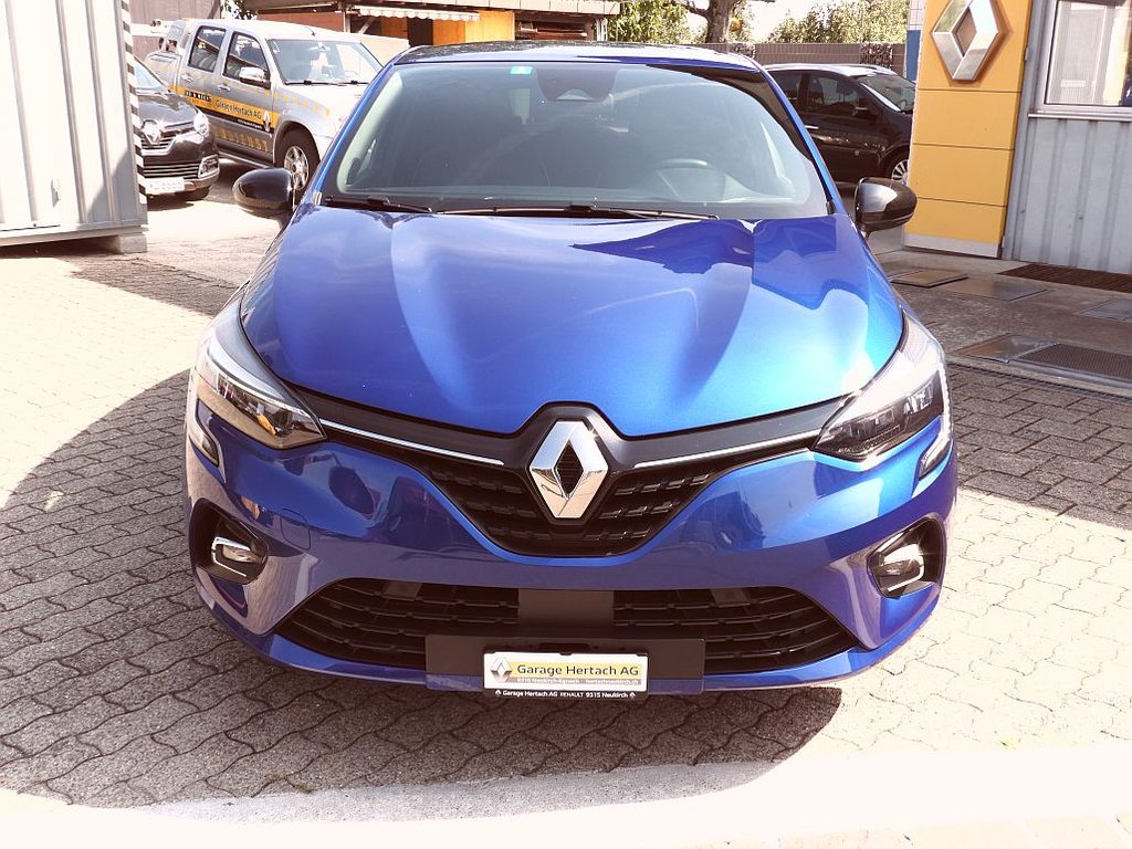 RENAULT Clio 1.6 E-Tech Intens