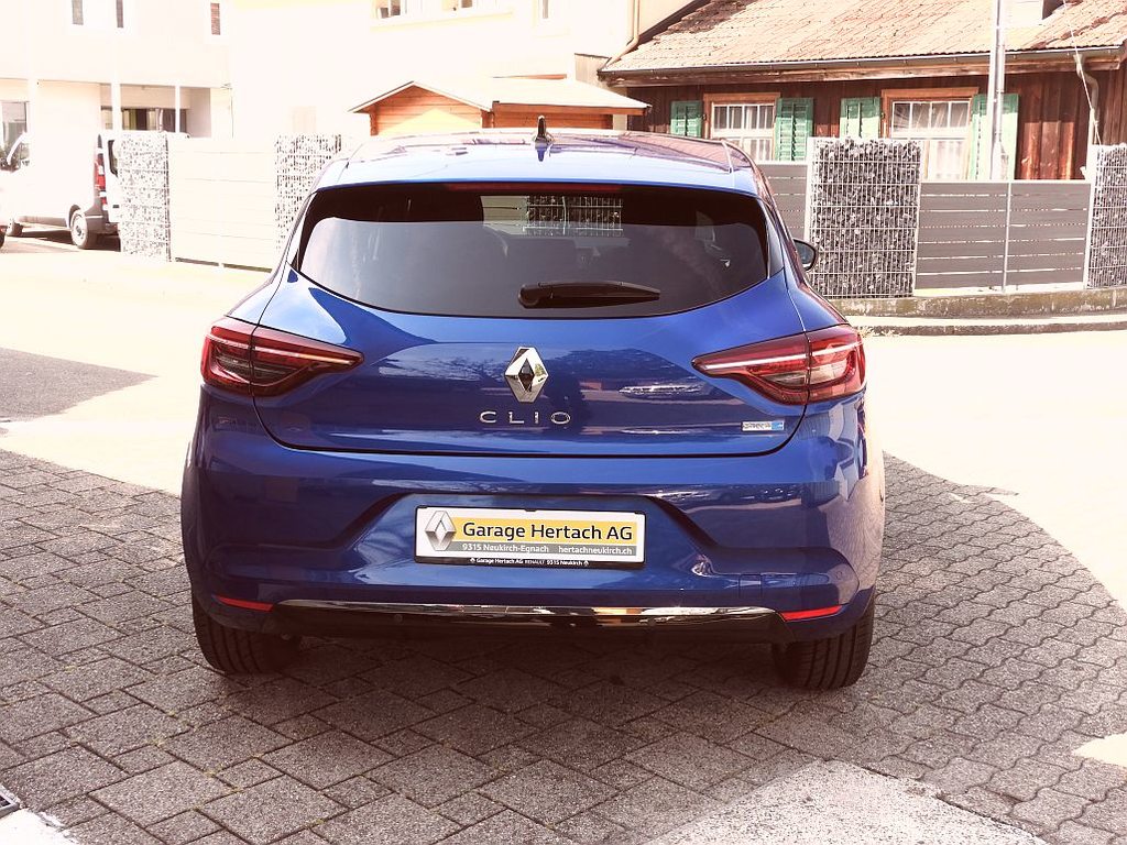 RENAULT Clio 1.6 E-Tech Intens, Full-Hybrid Petrol/Electric, Second hand / Used, Automatic - 5