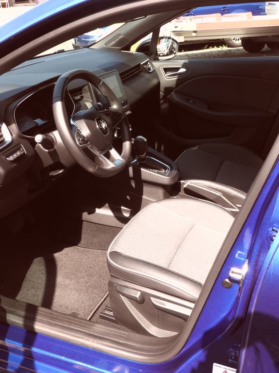 RENAULT Clio 1.6 E-Tech Intens, Full-Hybrid Petrol/Electric, Second hand / Used, Automatic - 7